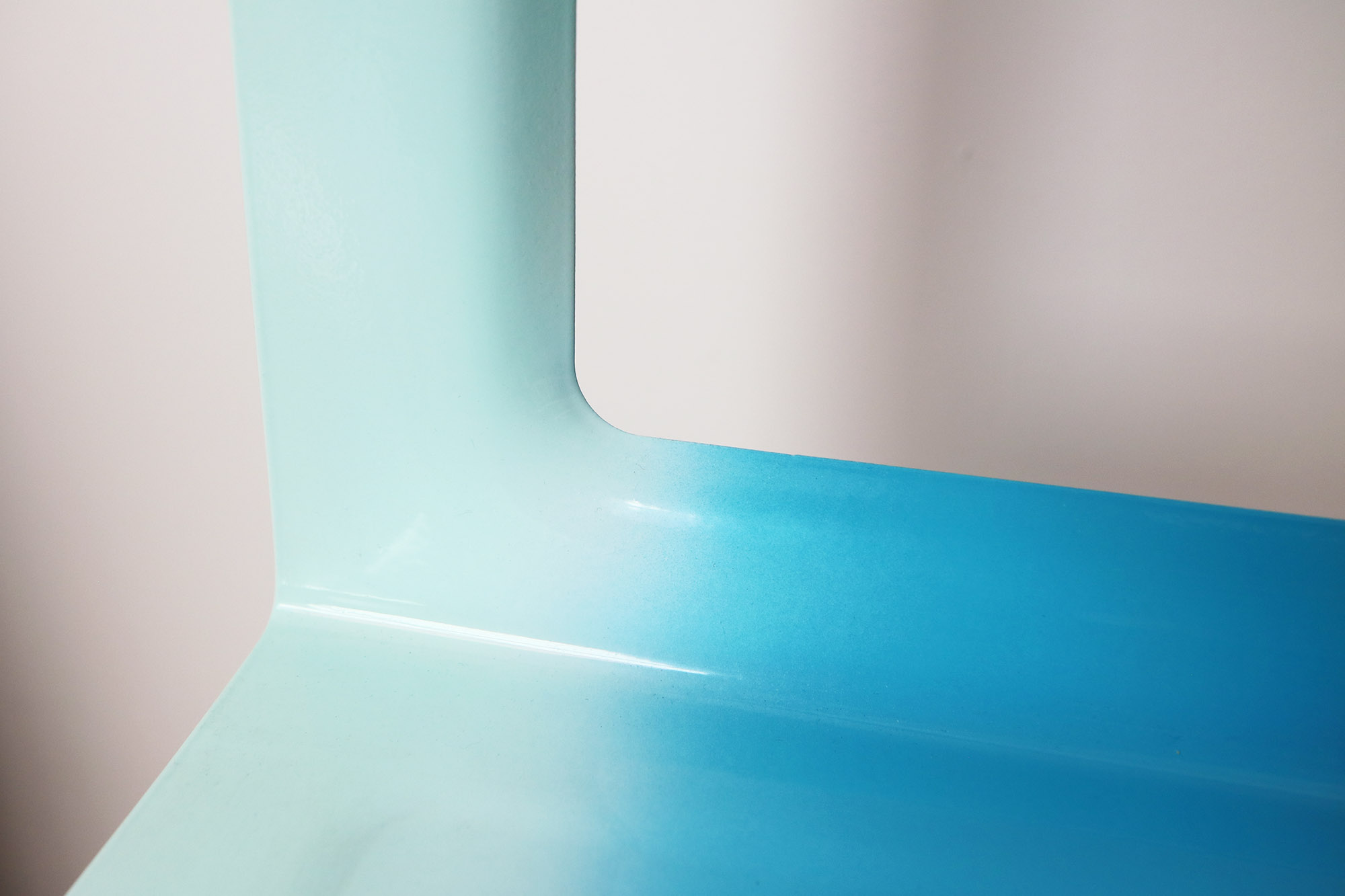 hole chair-prototype-97-5_XL