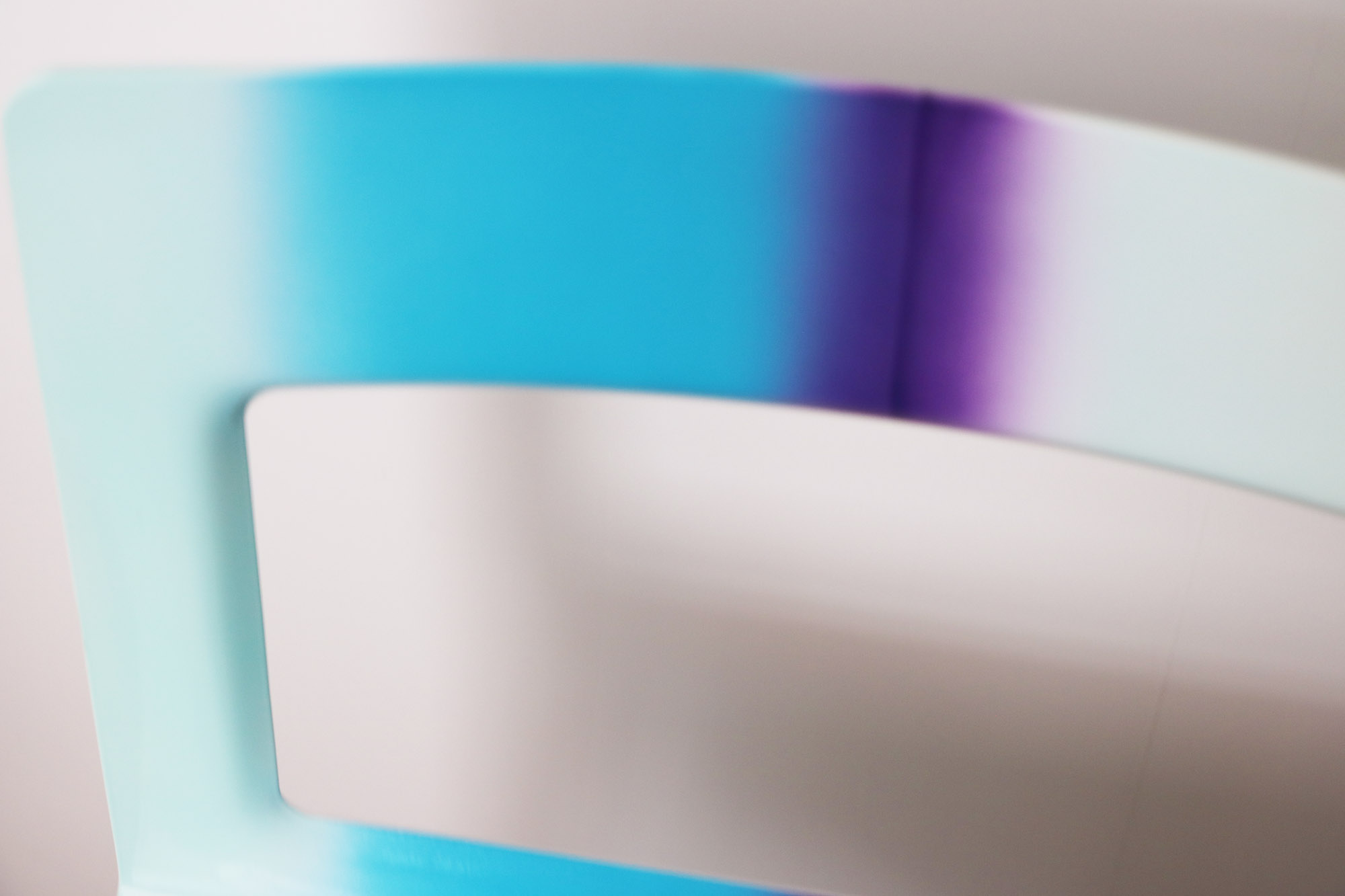 hole chair-prototype-97-3_XL