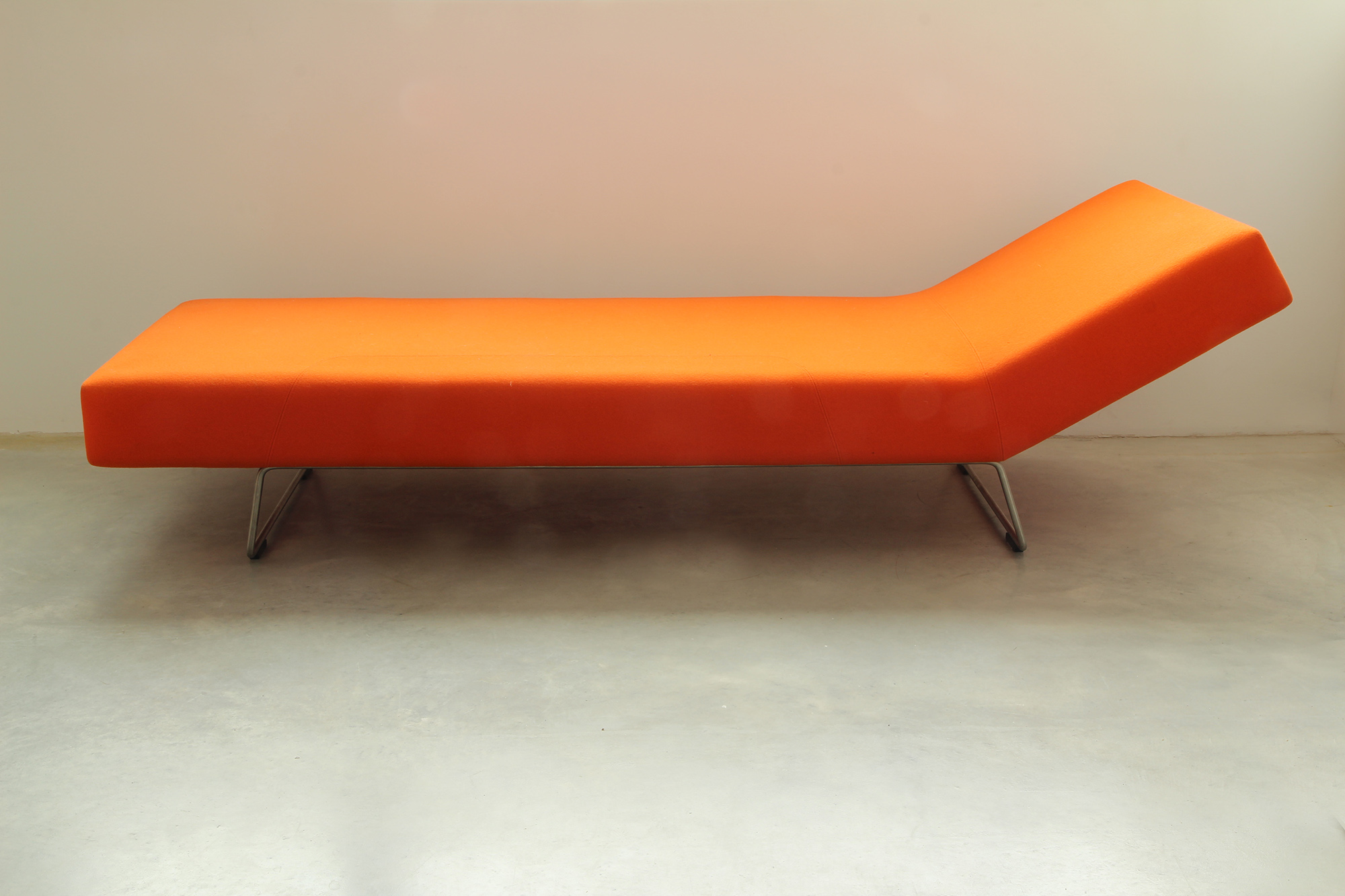 Loop day bed barber osgerby cappellini